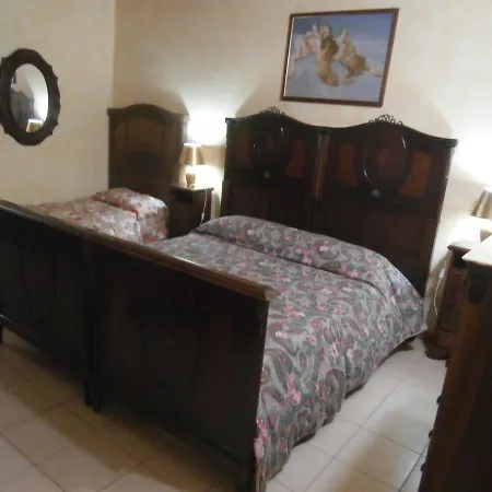 Bed & Breakfast Antico Casale Delle Rose *